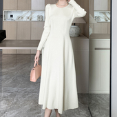 杏色长裙连衣裙女2025秋冬款 配大衣内搭收腰显瘦高级感气质赫本裙