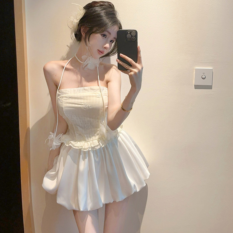 白色花苞半身裙女2026夏季新款蓬蓬泡泡短裙子漂亮辣妹性感辣妹裙