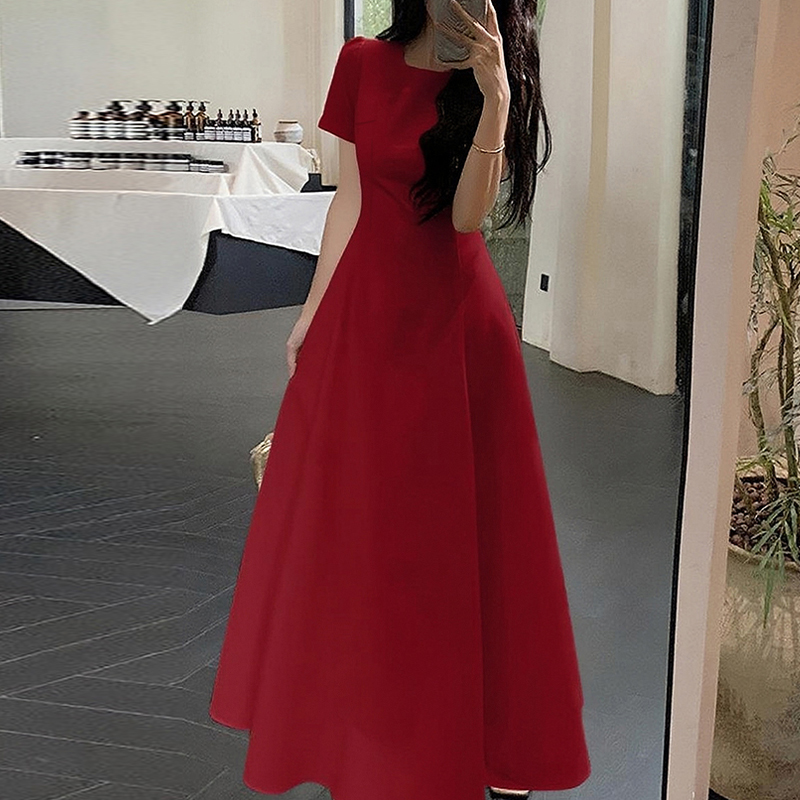 【赠运费险】红色高级感连衣裙
