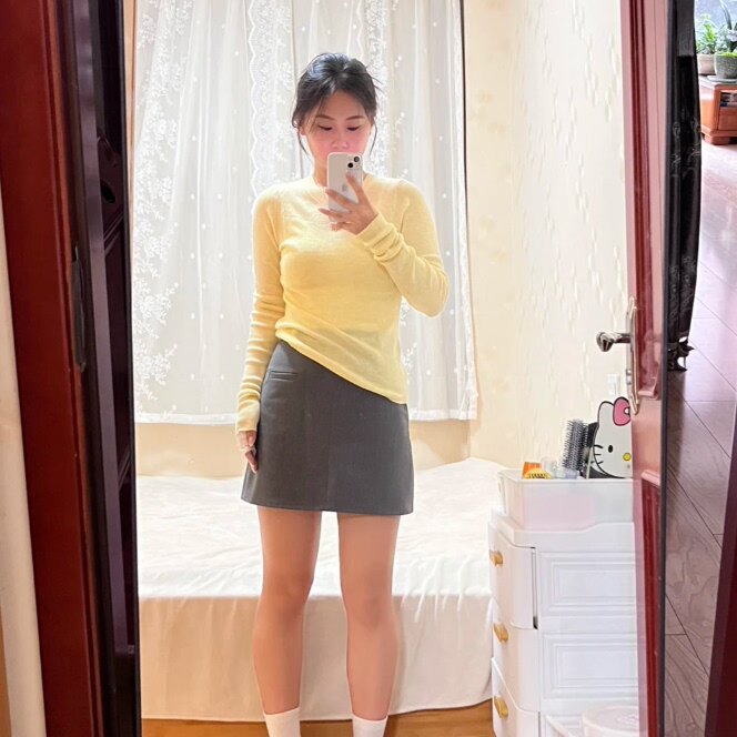 简约淡黄长袖T恤女春夏防晒显瘦