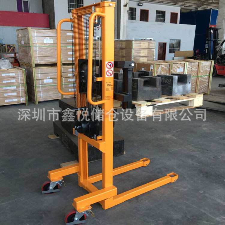 MF-C25手摇堆高车 家用轻便,钢丝绳堆垛机手动升降叉车装卸平台车