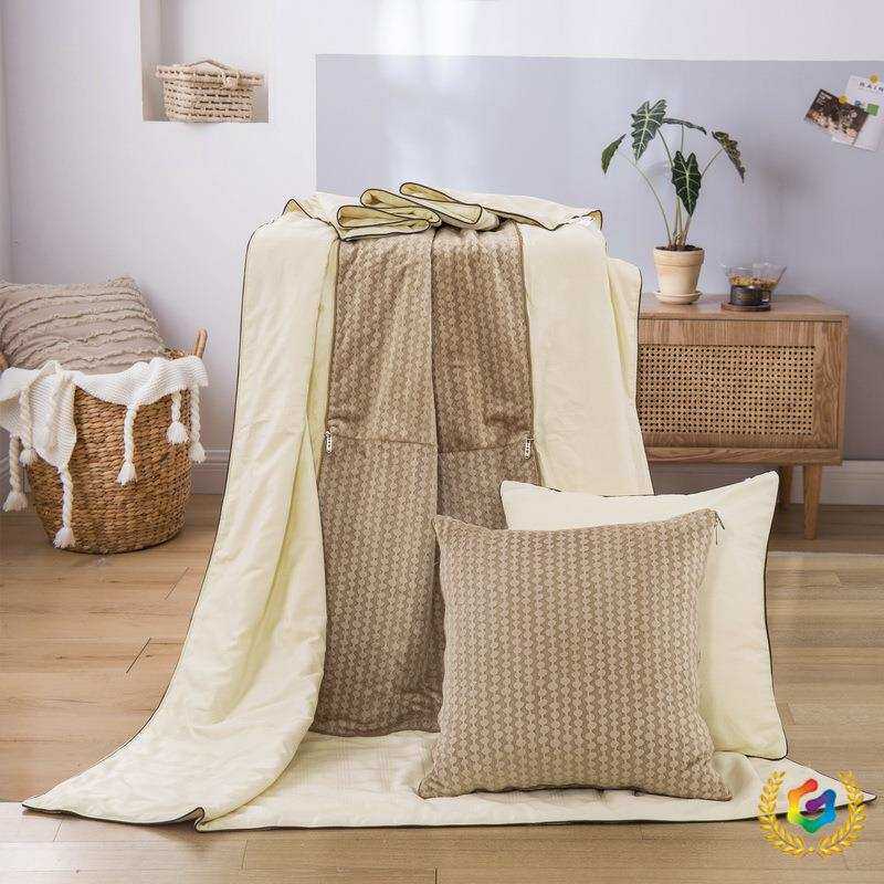 ?1VPR蚕丝多功能汽车用抱枕被子两用纯棉四季车载折叠靠枕头被全