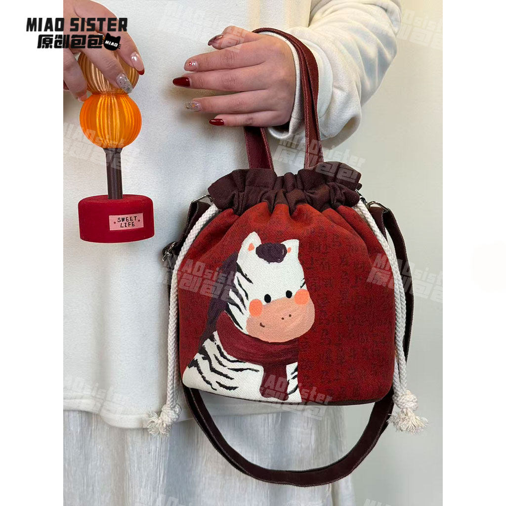 新年小马可爱红色喜庆抽绳包可斜挎百搭便携单肩布包手提束口包B