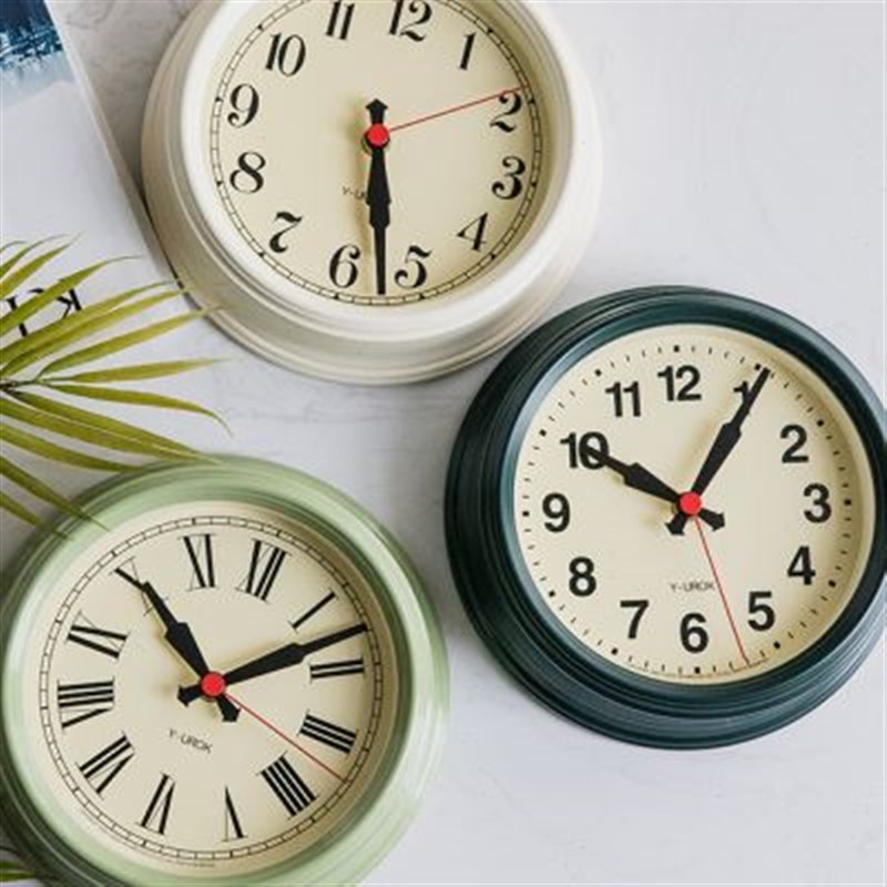 赫本家美式创意客厅小挂钟家用卧室静音时钟墙面个性时尚金属钟表