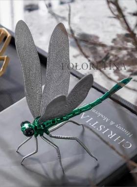 现代轻奢金属昆虫蜻蜓创意摆件样板房客厅茶几桌面书镇装饰品摆设