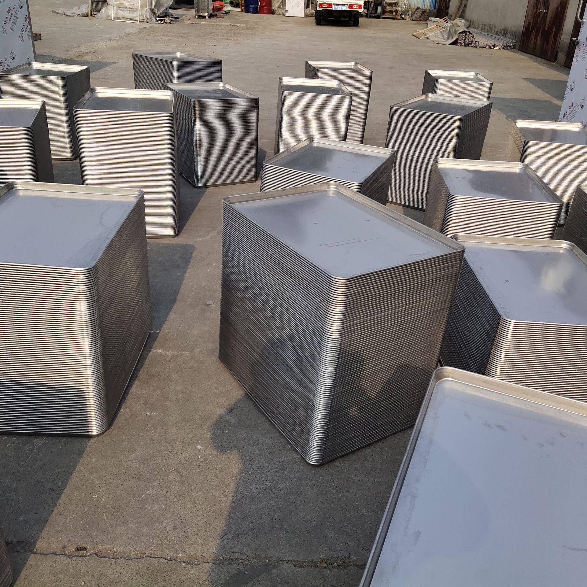 不锈钢盘子盘直角盘子馒头生产线 盘子冲孔盘子