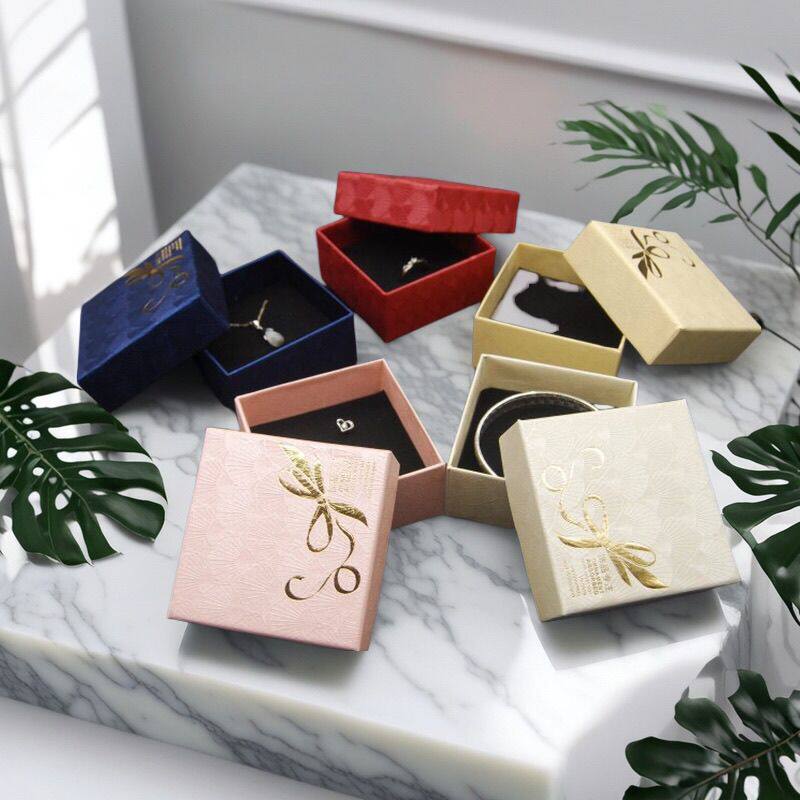 贝壳纹绒布吊坠手镯项链