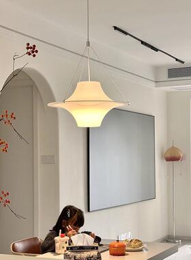 计师款海鸥厅灯法式创意飞H1015碟灯吧吊台灯现设代简约餐桌餐灯