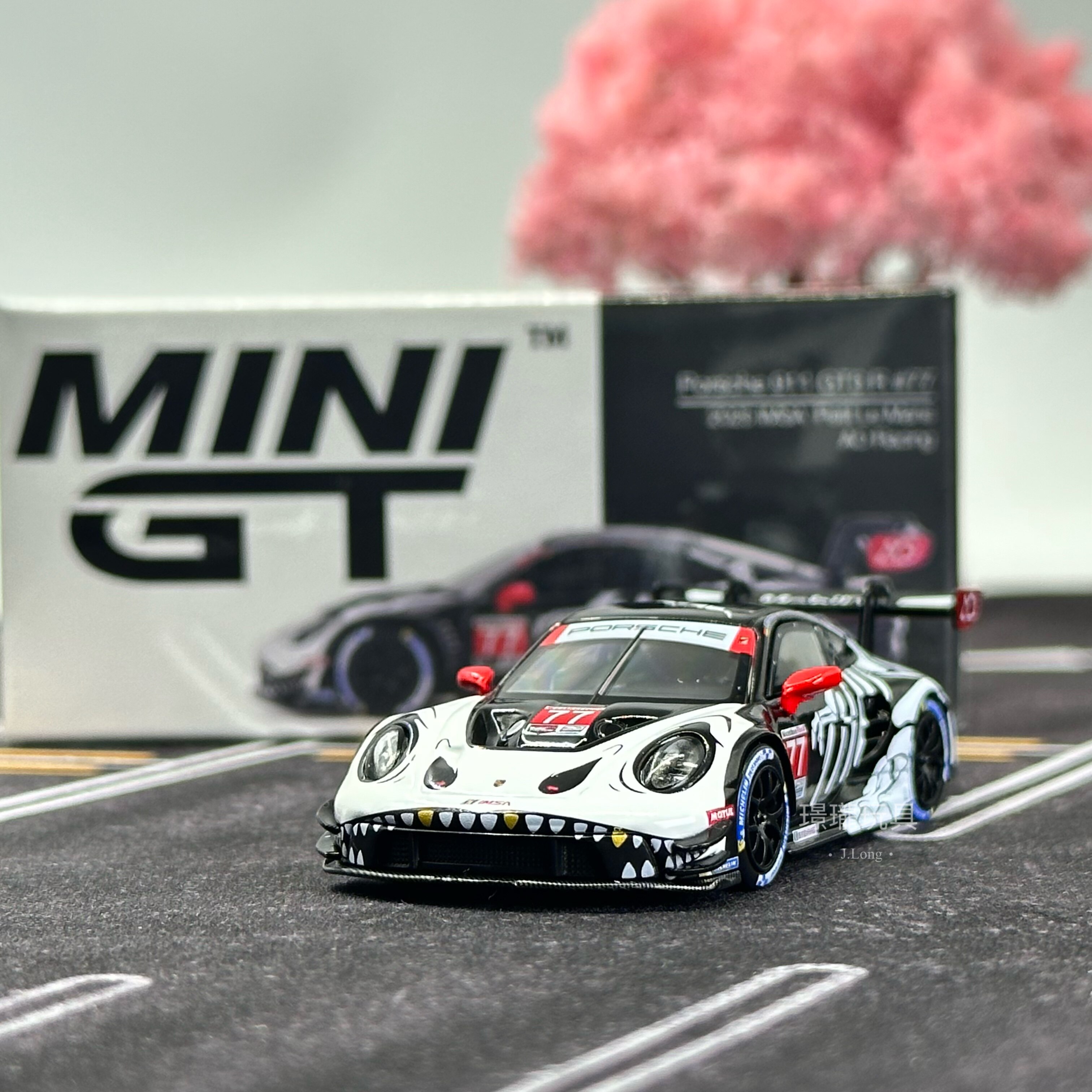 MINIGT，1143：保时捷 911 AO骨龙化骨龙,合金小汽车模型摆件玩具图片