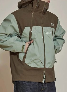CMF COMFY OUTDOOR户外机能压胶防水拼色男女连帽冲锋衣夹克日系