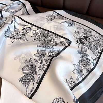 70*70cm Luxury Floral Print Silk Square Scarf Women Foulard