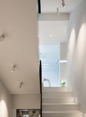 金色led明装射灯7W黑色可换灯泡光源吸顶客厅背景墙壁画防眩聚光