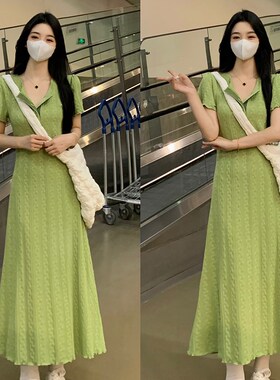 哺乳连衣裙夏季高级感绿色显瘦长裙辣妈款外出产后大码收腰喂奶服