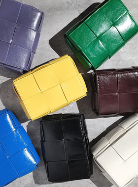 秋冬新款牛皮迷你斜挎包休闲时尚编织包绿色高级感腰包真皮豆腐包