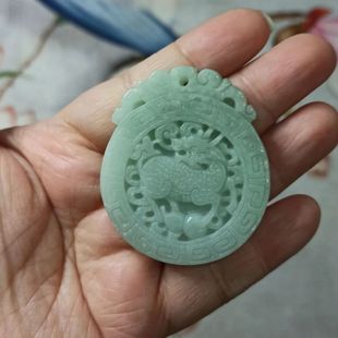 317缅甸天然翡翠吊坠麒麟貔貅牌子飘花绿底卡48X41mm左右48元包邮