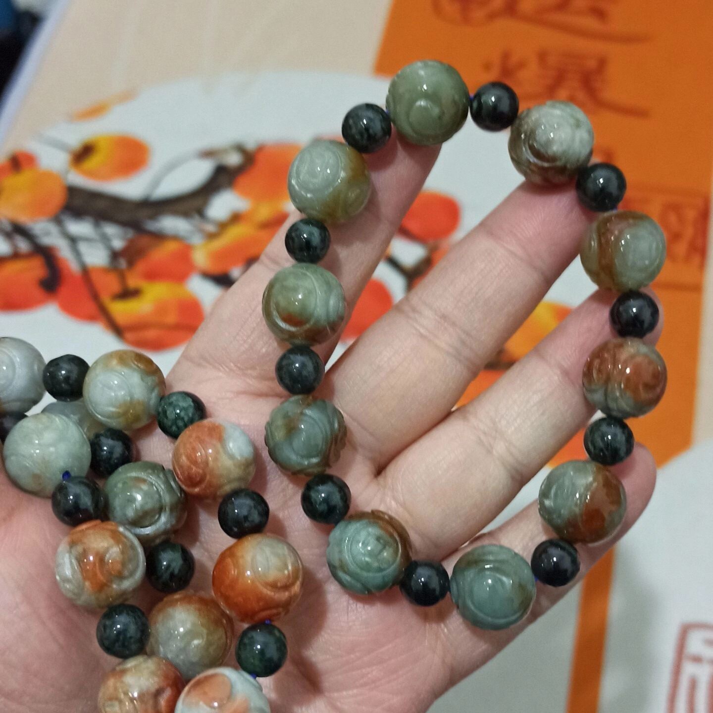 天然翡翠烧红翡回纹珠手串