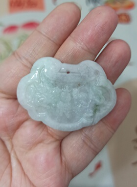 442缅甸天然翡翠吊坠龙凤锁飘花手把件卡46X33mm左右满48元包邮