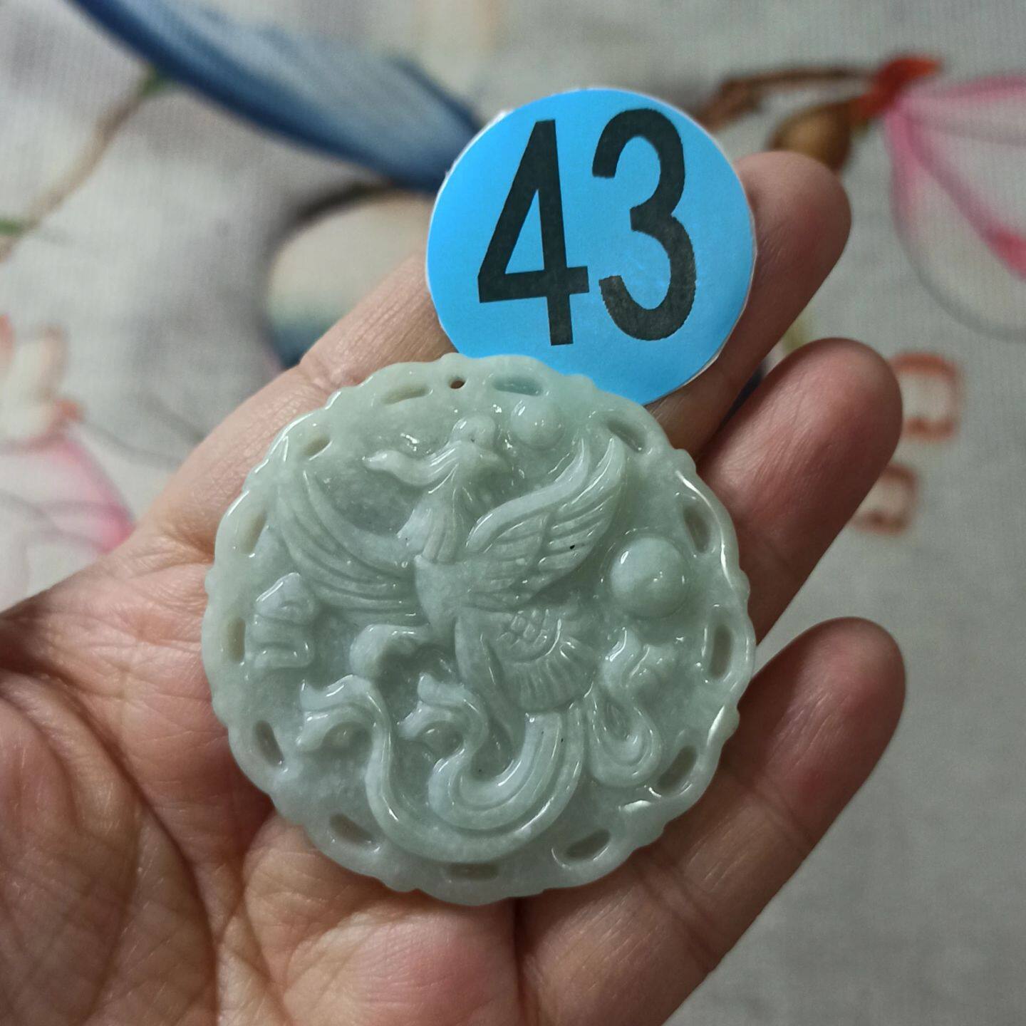 天然翡翠吊坠仿古牌雕刻凤凰
