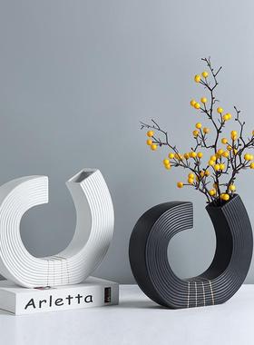 现代简约北欧轻奢几何勾形音符陶瓷花瓶插摆件家居样板间软装饰品