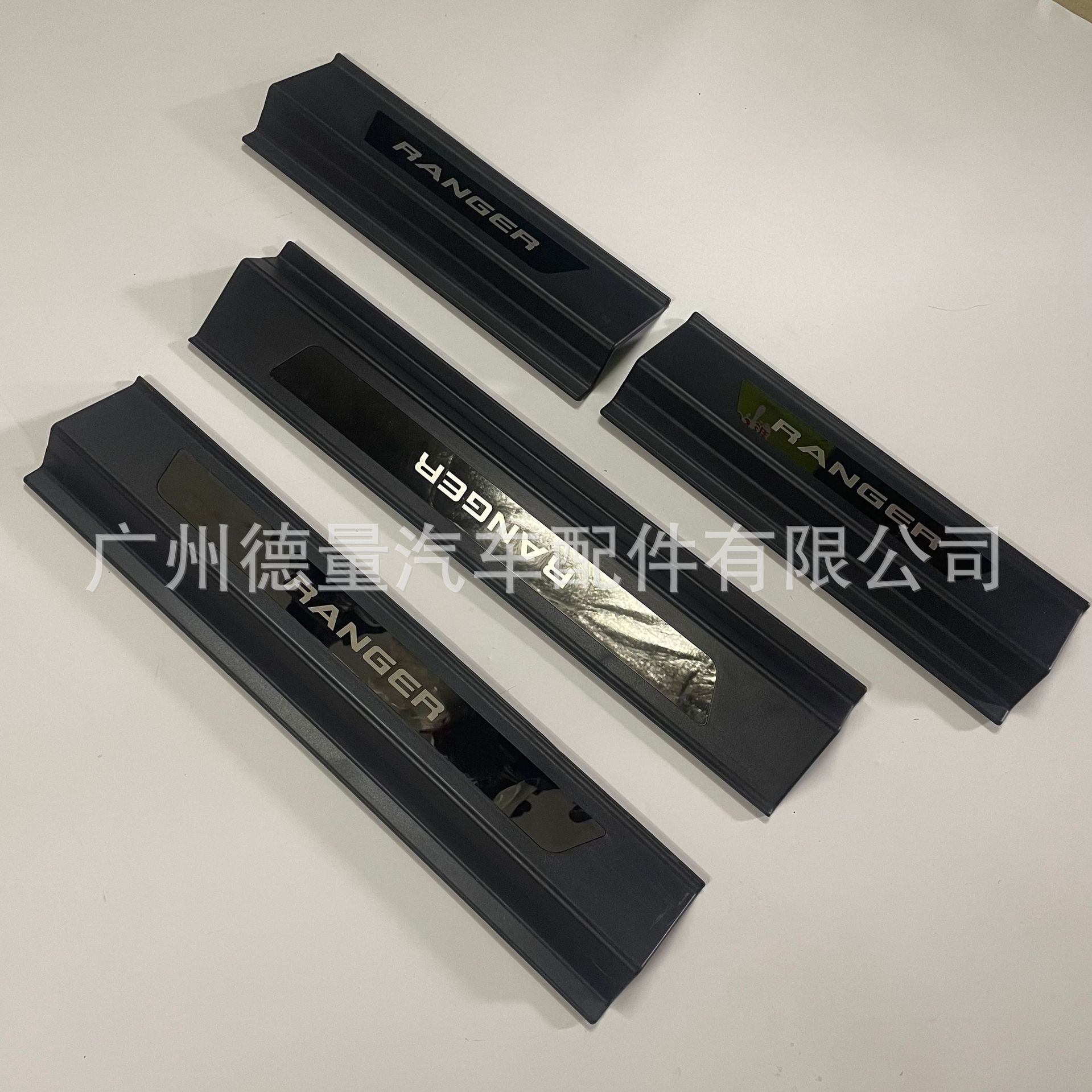 适用福特ranger22+迎宾脚踏板T9亚克力带字免打孔无损安装