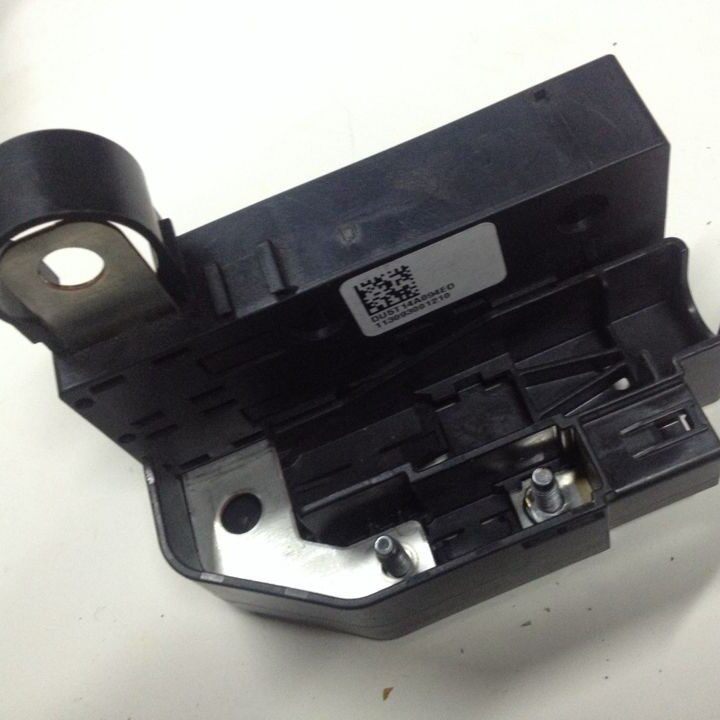 蒙迪欧2.0T保险盒板件DU5T14A