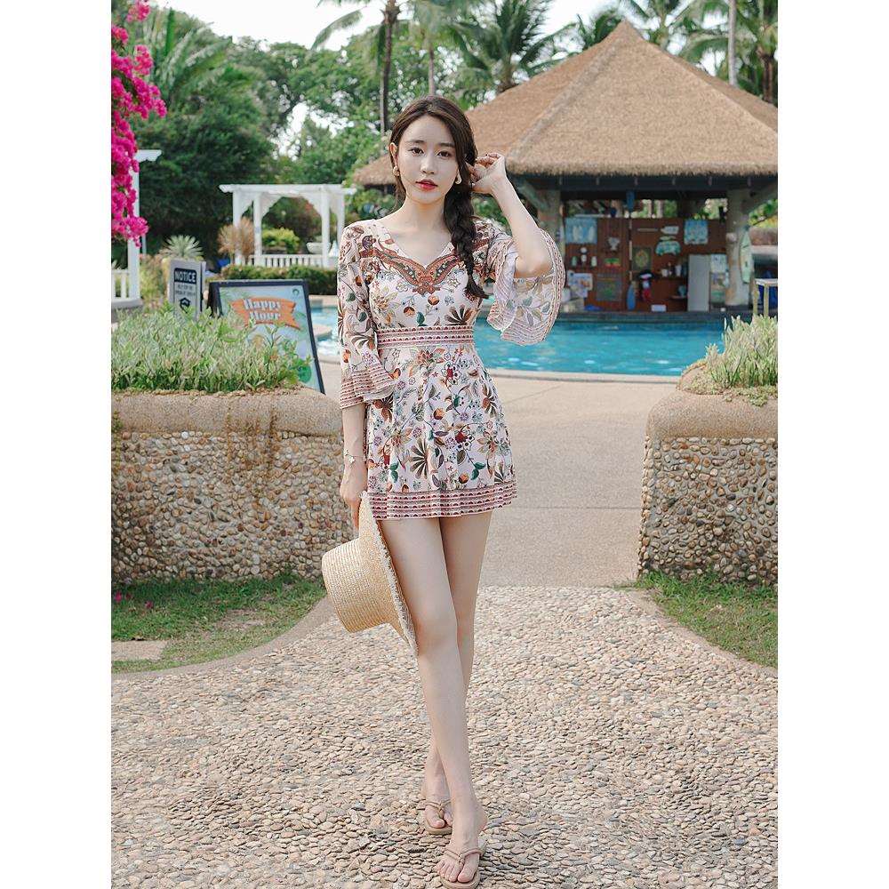 新款裙式平角连体大码女式泳衣遮肚显瘦泳装小胸聚拢保守修身温泉