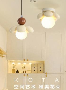 奶油风走廊过道灯入户灯新款温馨花朵入户玄关衣帽间吸顶灯