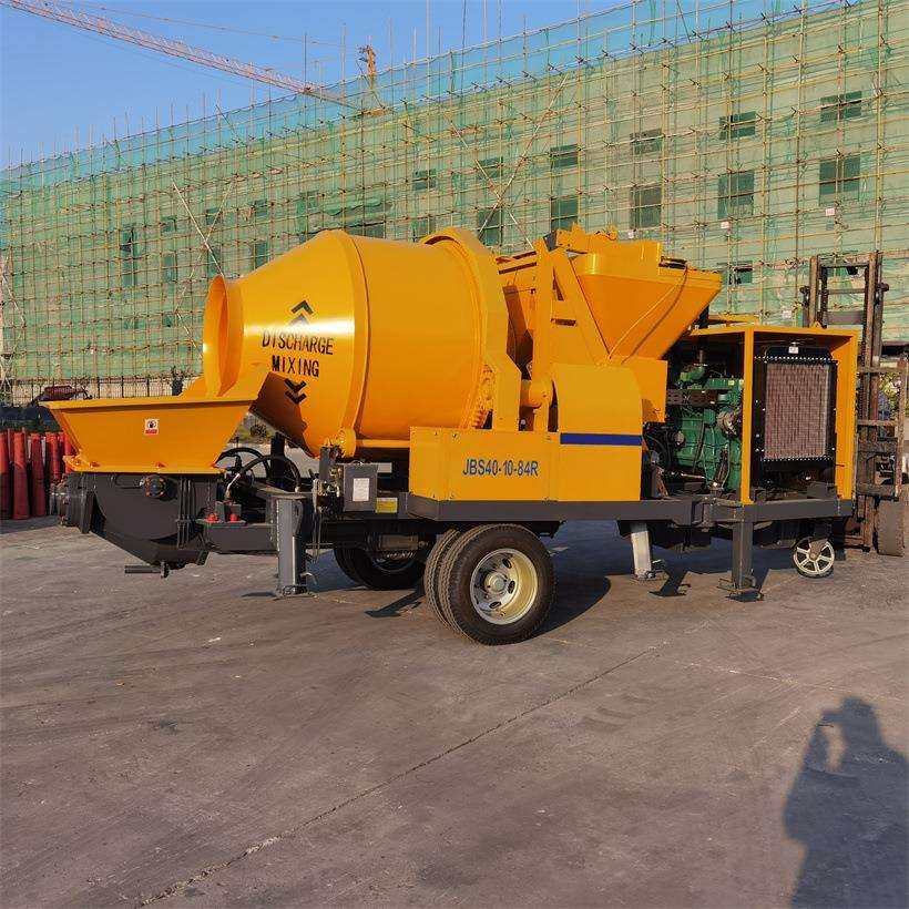 牵引式搅拌机带拖泵混凝土搅拌输送一体机用于保坎堤坝堵墙