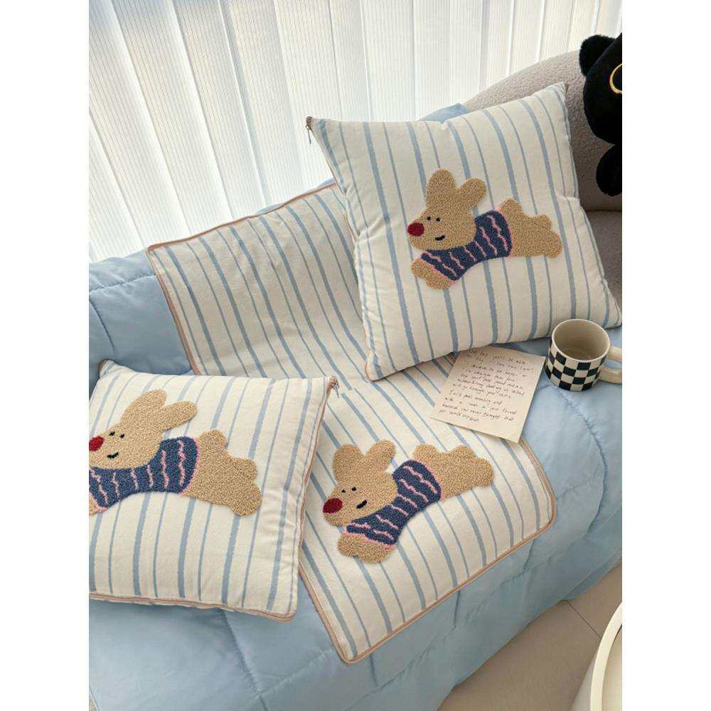 2024新款毛巾绣抱枕被两用折叠靠枕车载办公室午睡枕头毯子二合一