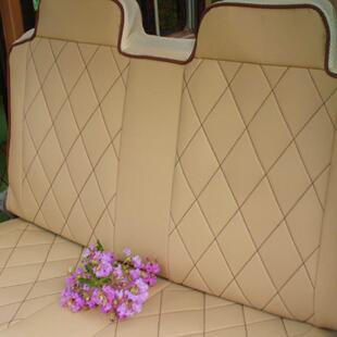 四季通用全封闭式电动三轮车座套坐垫四轮车老年代步车学生车座套