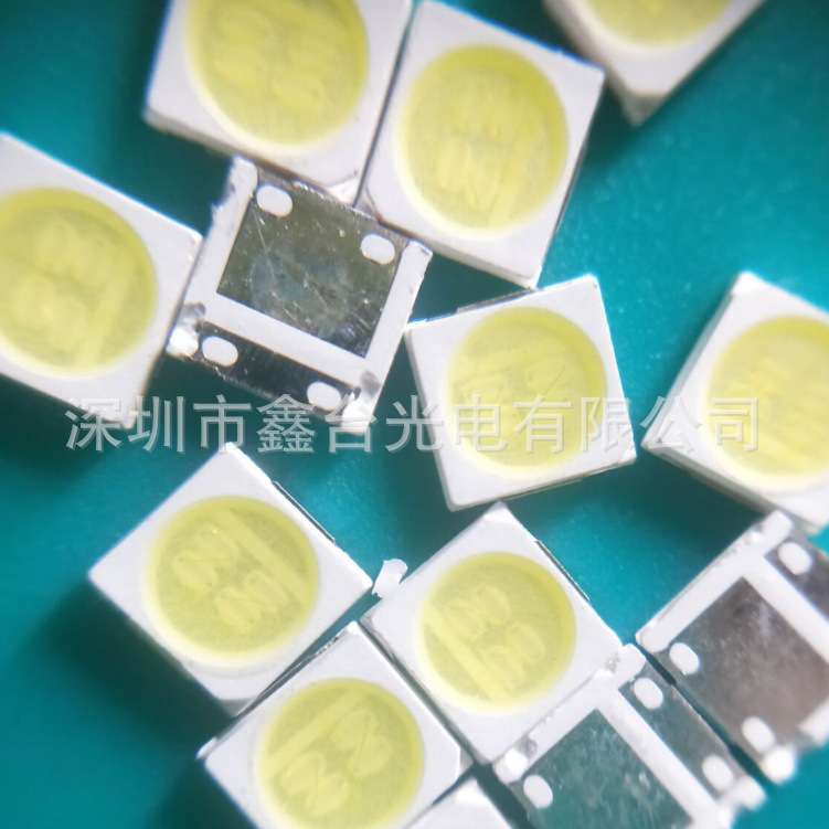 9V3030灯珠1.5W 6500-7000K LED白光车灯贴片光源现货灯珠