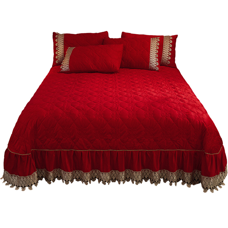 冬季加厚水晶绒婚庆床盖单件大红色花边款榻榻米炕盖垫夹棉三件套