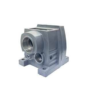 厂家直供R系列卧式 硬齿面斜齿轮减速机箱体成品