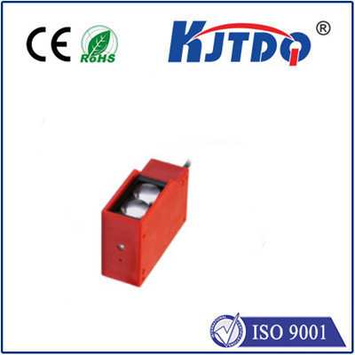 KJTDQ/凯基特 远距离光电开关FS100三线直流24V PNP常开漫反射NPN