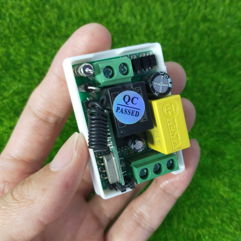 AK-AC220-1X-MZ 220V灯具电源开关LED灯开关+SOS白色随意贴遥控器