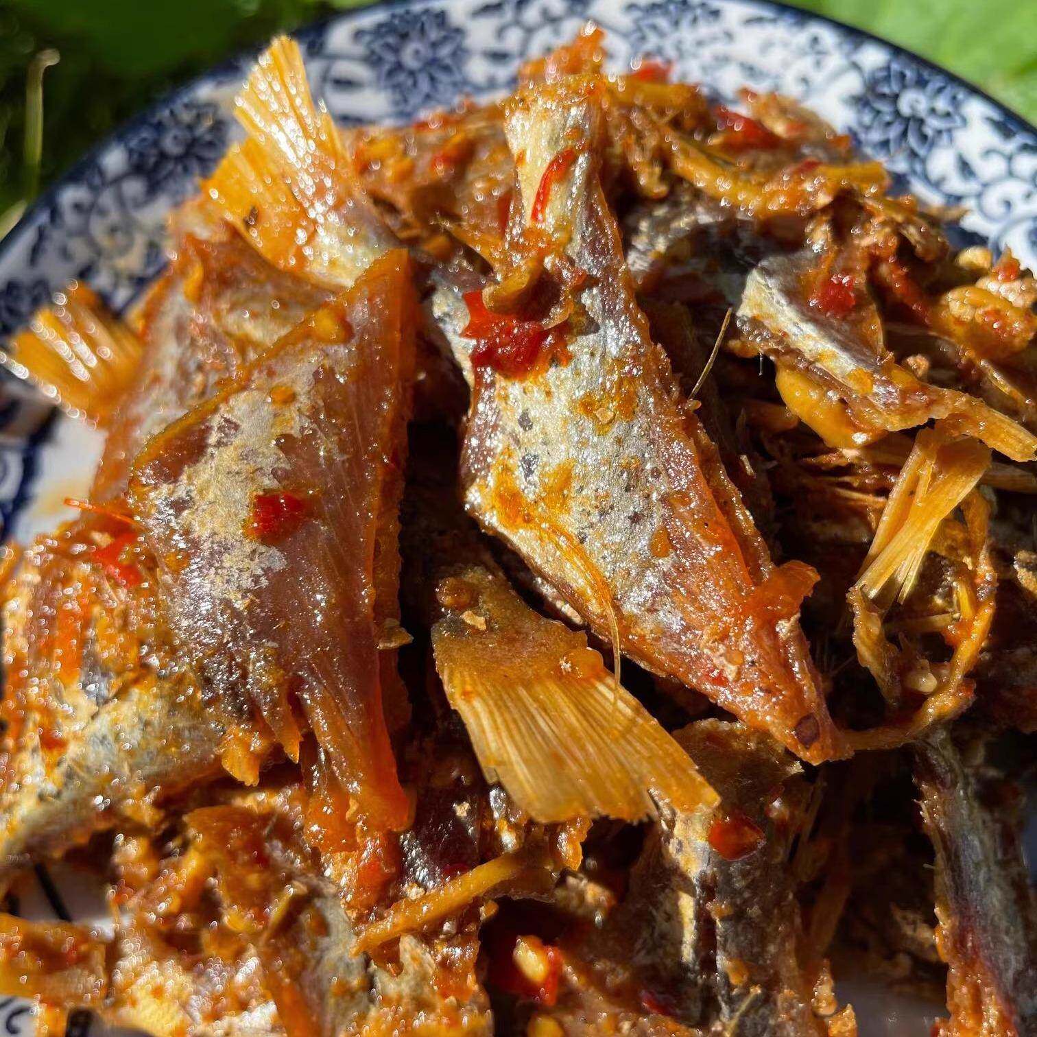 赣菜侠江西特产香辣咸鱼腊鱼肉干秘制咸鱼干小鱼干瓶装即食酒糟鱼