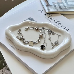 单层轻奢云朵陶瓷珠宝首饰收纳托盘高级香水展示玄关钥.匙收纳摆