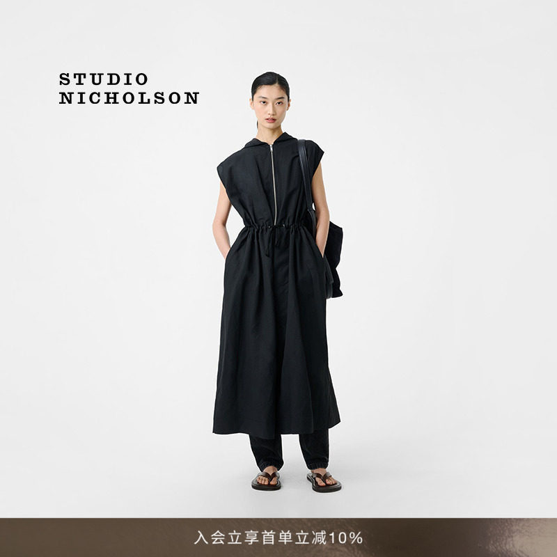 STUDIO NICHOLSON女士MATURIN连帽连衣裙图片