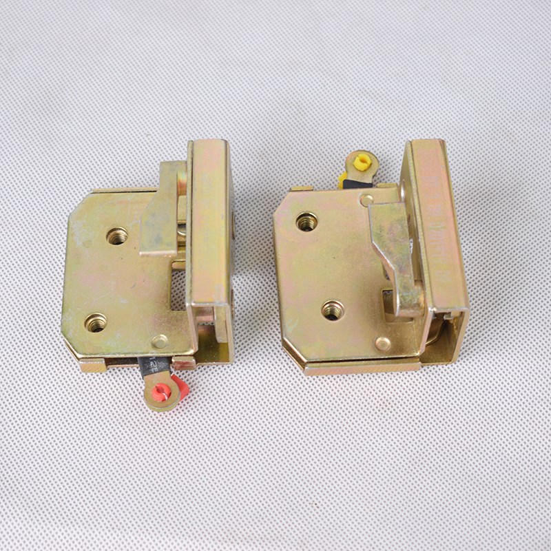 东威电动三轮车A6L四轮车A8L车门锁总成内锁板座锁芯扣专用配件