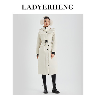 LADYERHENG冬季女装90鸭绒杏色过膝中长款腰带款高领连帽羽绒服