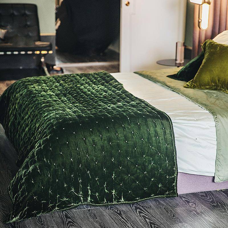 forhome墨绿色复古锦绒盖毯床尾毯轻奢空调毯沙发毯丝绒ins沙发巾