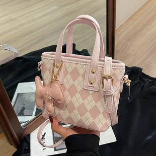 高级感洋气撞色小包包女20v24新款 百搭单肩斜挎包夏天手提包水桶