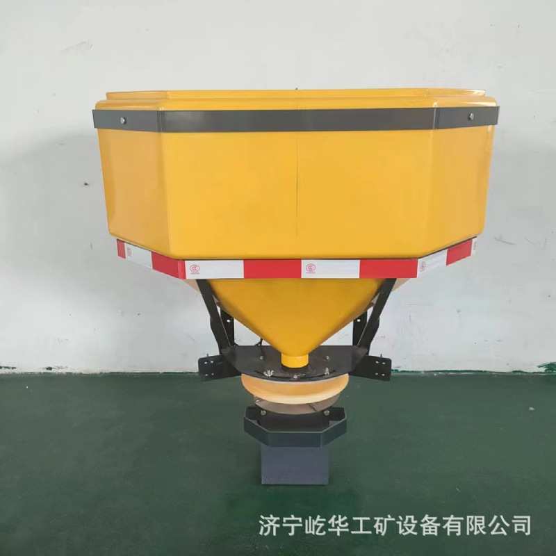 厂家供应车载式大型融雪剂撒布车多功能小型后挂式除雪撒盐机