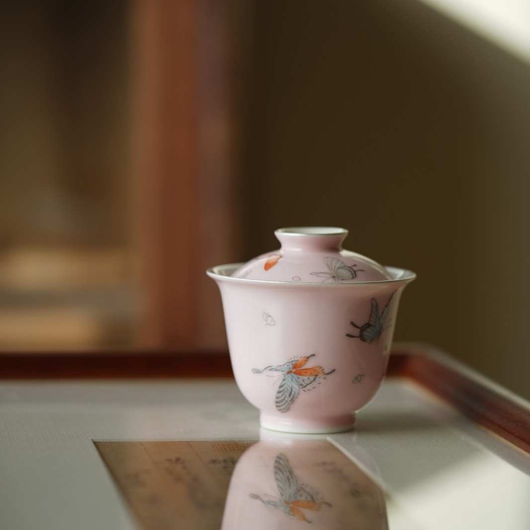 云由山坊桃粉釉手绘粉彩蝴蝶盖碗陶瓷茶具茶杯中式泡茶碗一件代发