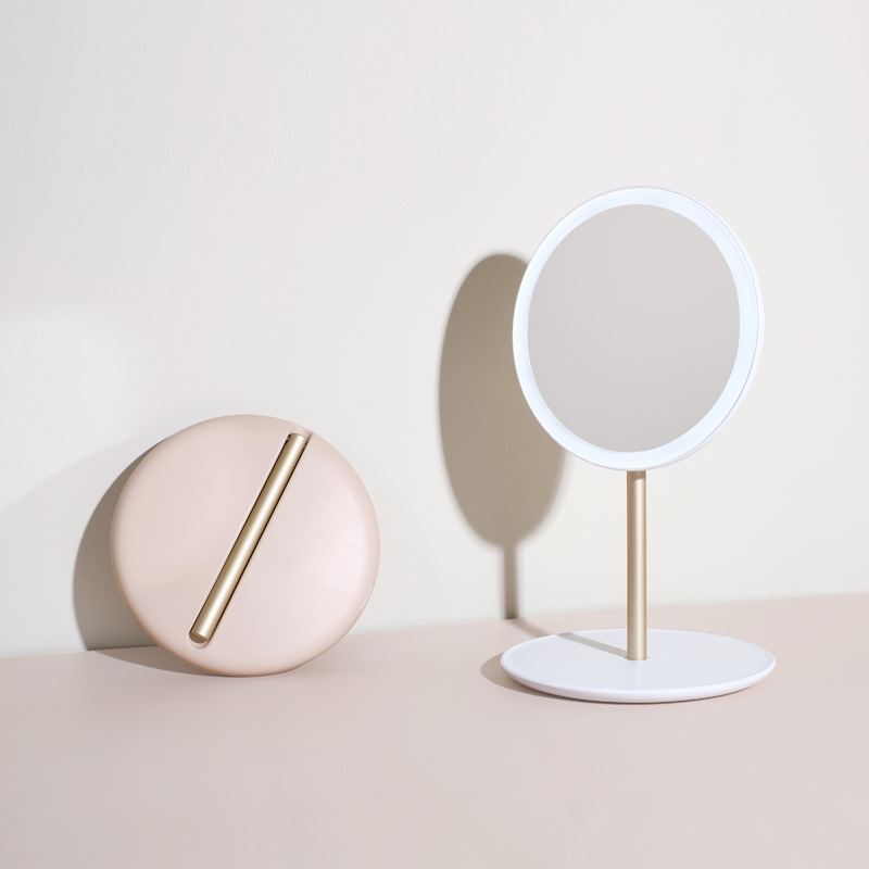 MUID旅行镜折叠台式led日光镜子充电便携宿舍桌面美妆化妆镜带灯