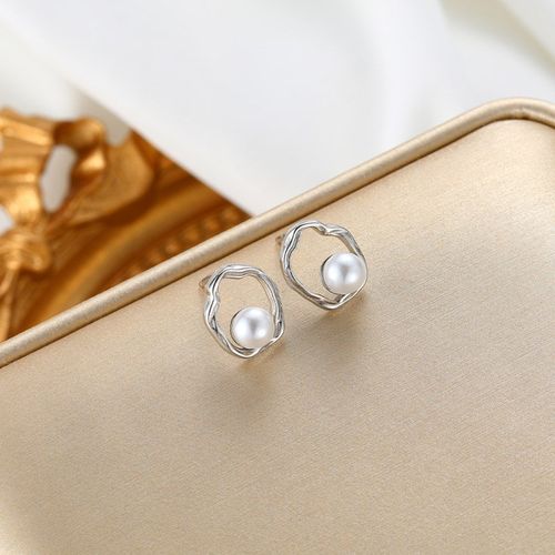 srrmhyn几何耳钉女2024年新款潮气质轻奢蛋形圈圈仿珍珠耳环