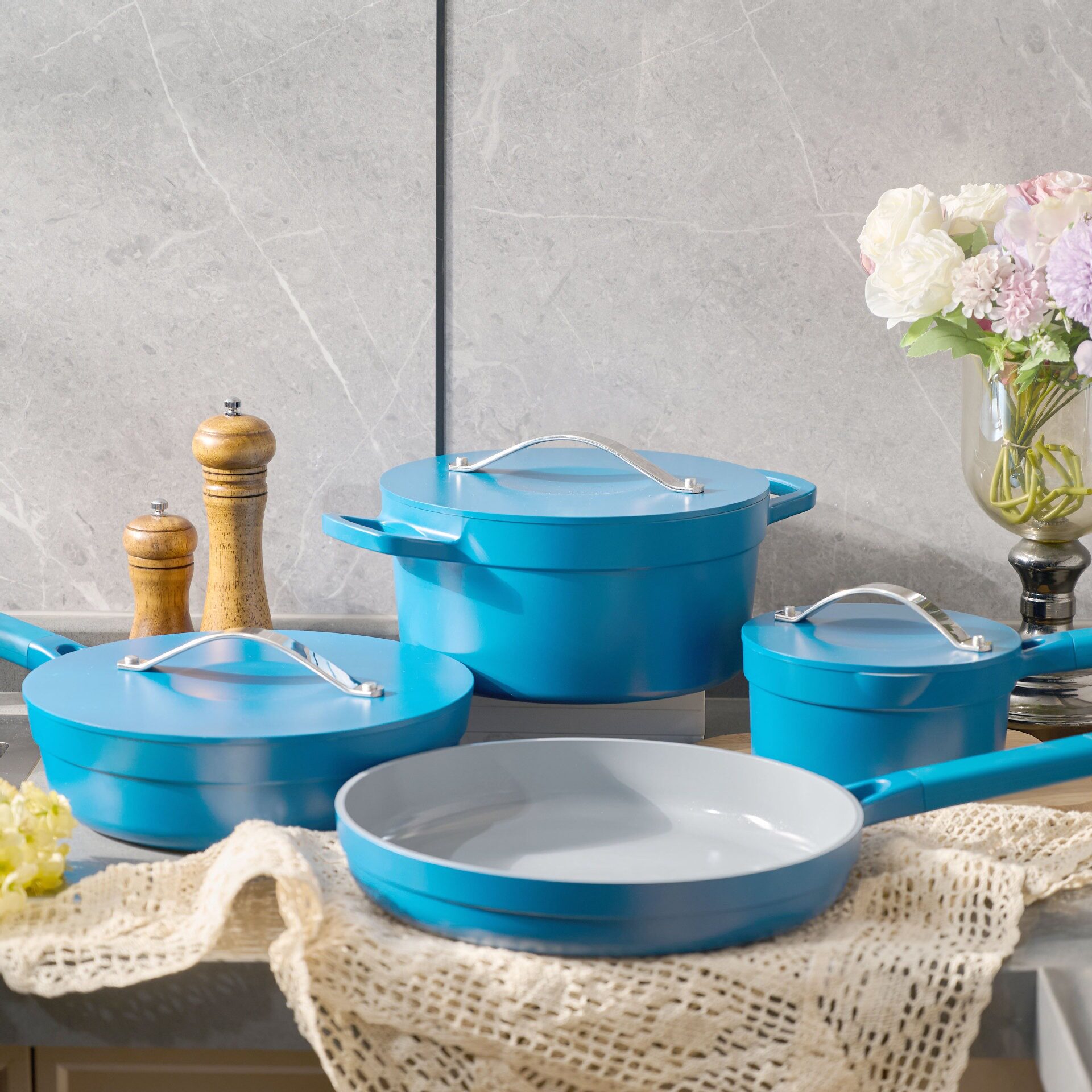 不粘锅锅具套装四件套16cm小奶锅24汤锅26深煎锅28浅煎锅工厂直销