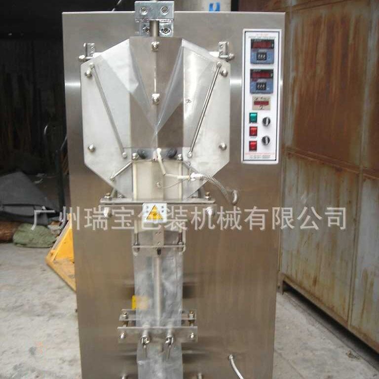 全自动PE膜自吸式液体包装机