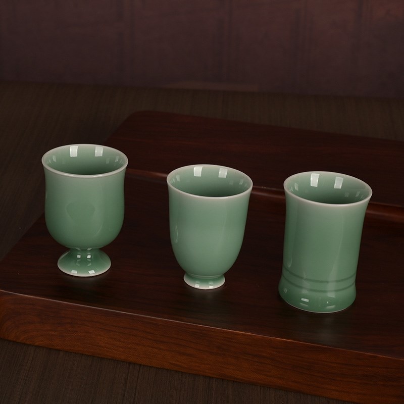 流转千年青瓷小酒杯家用白酒杯陶瓷一口杯酒店创意中式复古烈酒杯
