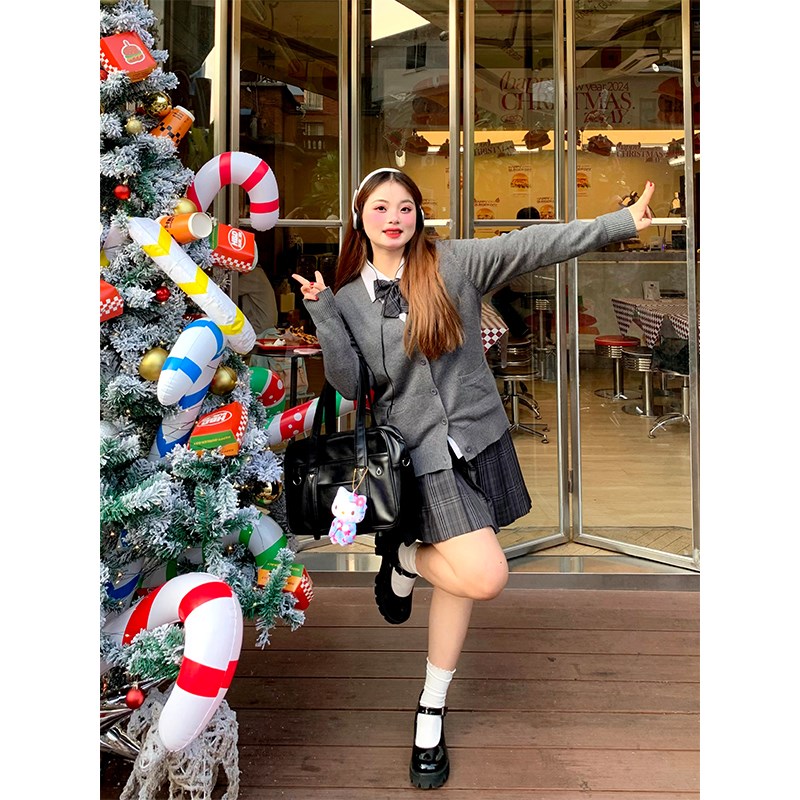 阿车家的大码jk灰色毛衣针织开衫女春夏衬衫短裙显瘦学院风套装裙